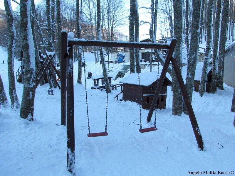 Servizio fotografico: il campo scuola, lo snow tubing e il parco giochi 29-12-2011