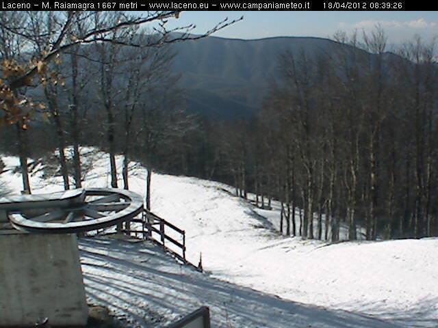 webcam monte raiamagra: nevicata del 18 Aprile 2012