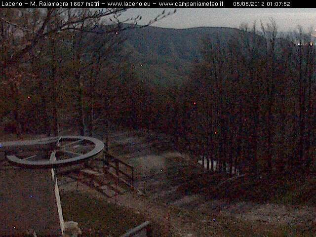 webcam monte raiamagra: luna piena sulla vetta del Laceno