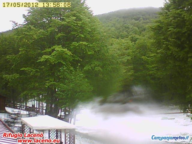 webcam lago laceno: il bianco della neve, il verde della primavera