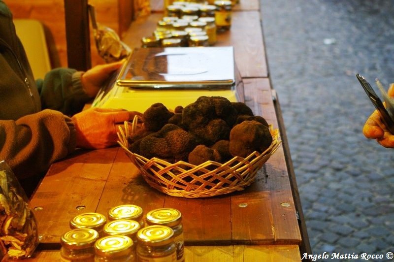 SERVIZIO FOTOGRAFICO: Sagra del tartufo nero di Bagnoli Irpino 2012