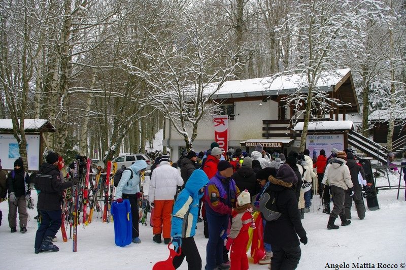Bollettino neve: nevica a tutte le quote del Laceno, accumulo salito in vetta a 110 cm