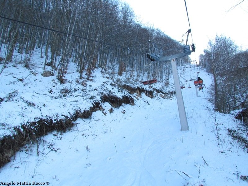 AVVISO AGLI SCIATORI:in corso manutenzione sulla seggiovia dai 1700 m ai 1400 m