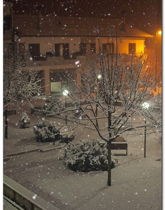 Nevica da ore nel comprensorio Laceno – Bagnoli Irpino: due scatti di poco fa