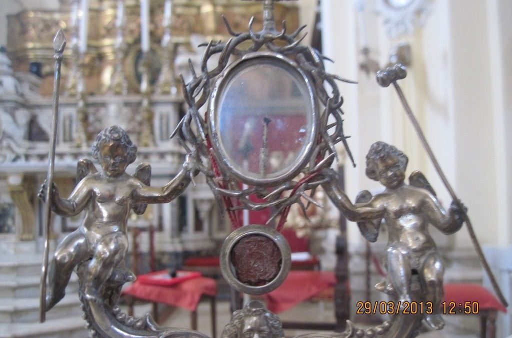 Bagnoli Irpino, arrossamento della sacra spina il Venerdi Santo